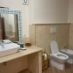 Casa Pomelia Daire *